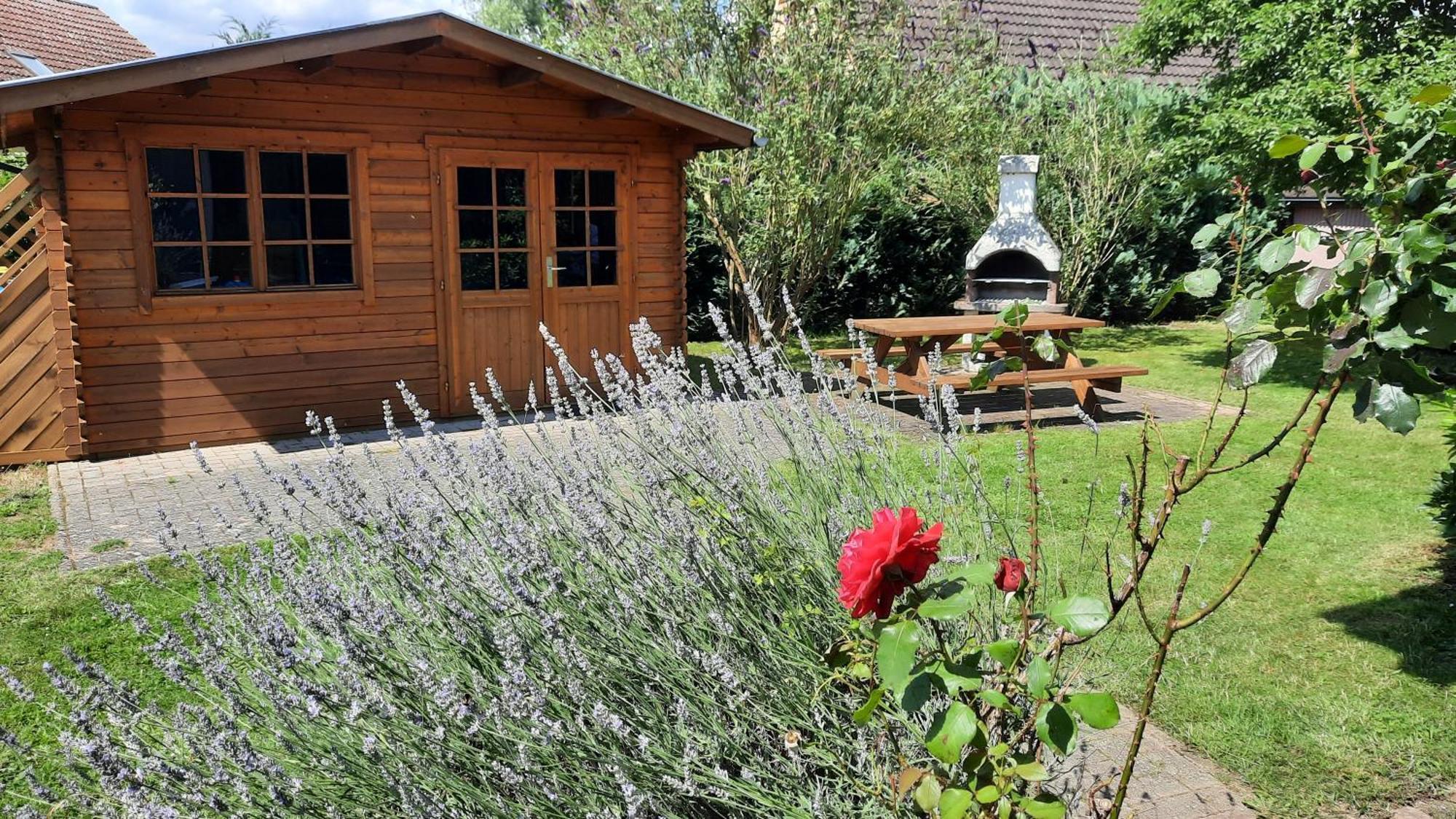 Sasse Mit Garten & Grill * Molschow