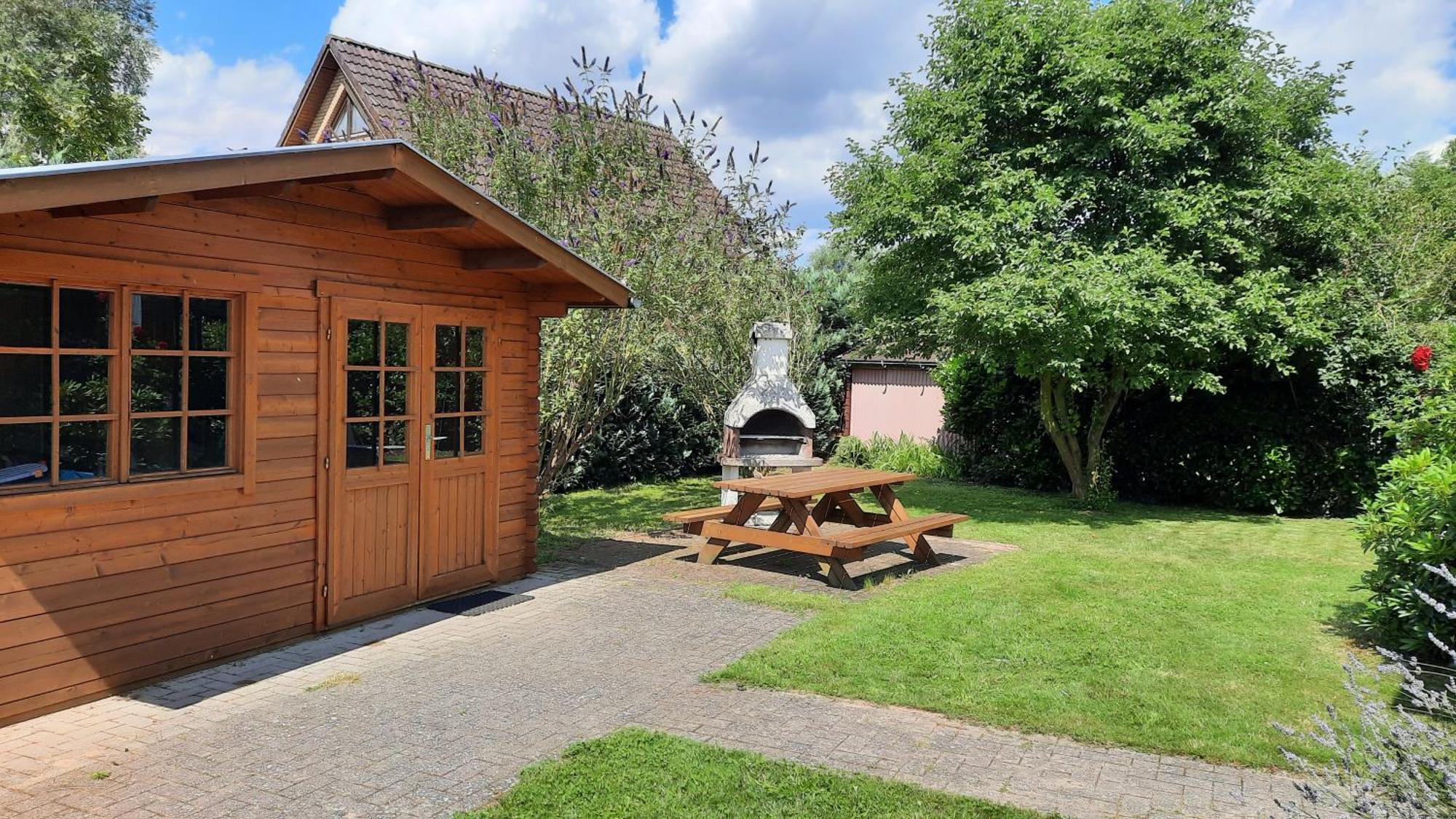 Sasse Mit Garten & Grill